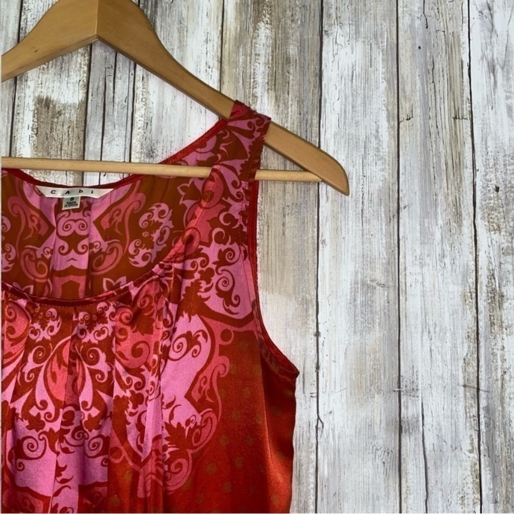 Cabi Hibiscus Floral Sleeveless Blouse - Picture 4 of 7